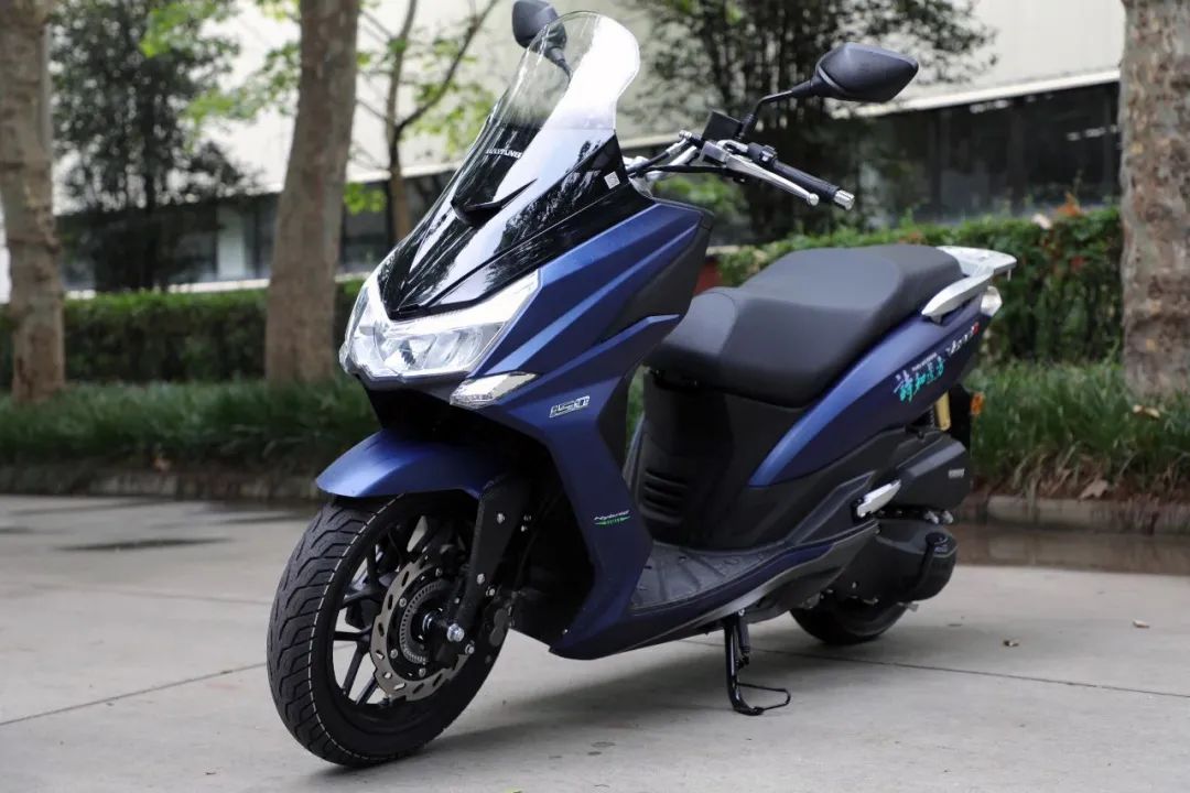 大阳发布混动踏板V锐150T2.0版，售价18990元