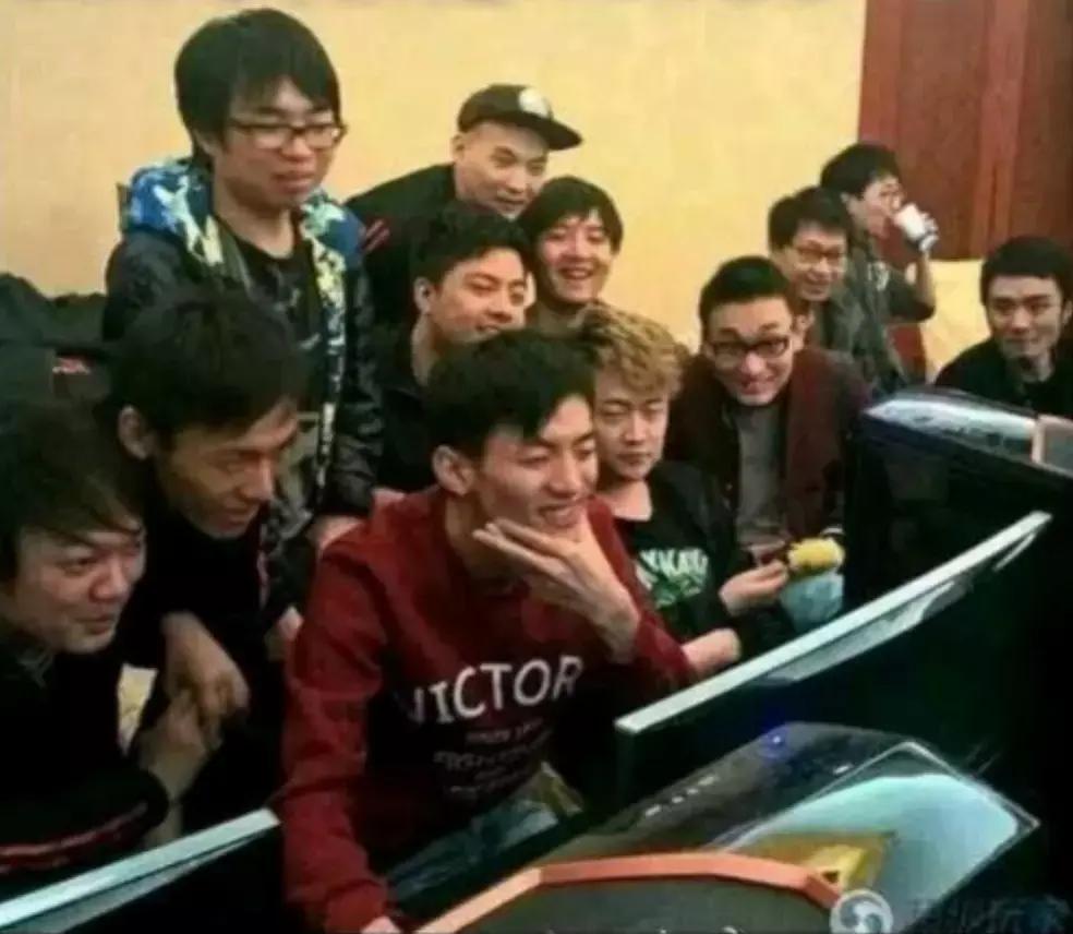 dota2新lgd队,dota2每日资讯