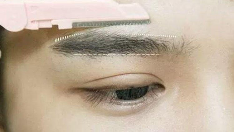 眉毛纹得太生硬,眉毛老是修不对称怎么办