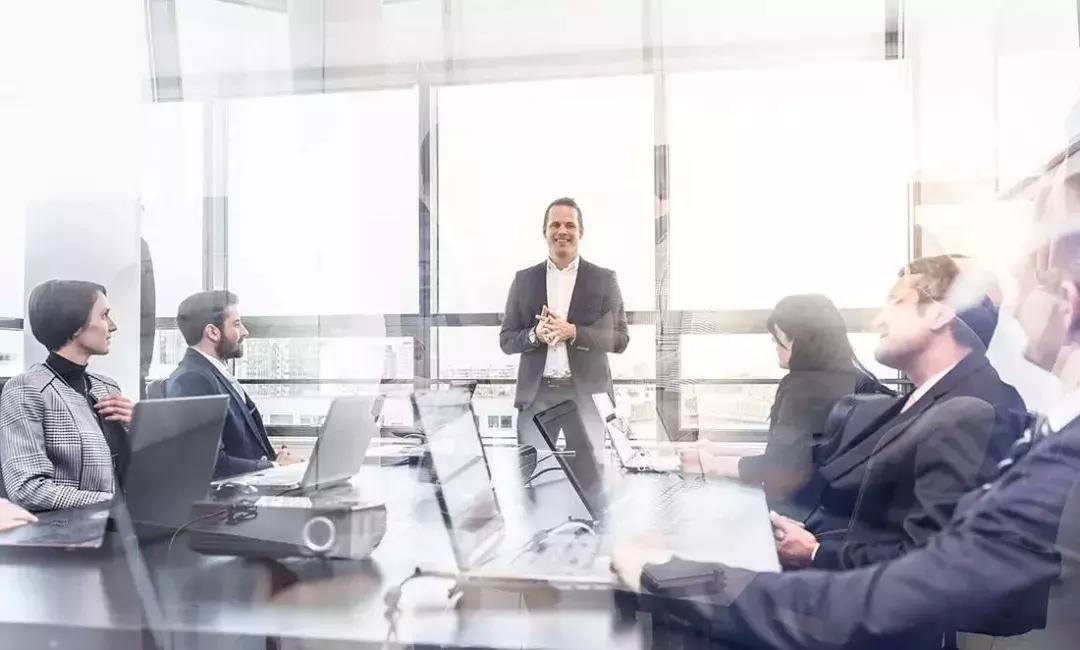 冰点先生冰淇淋房车：实现了远行的梦也装进了理想主义者的烟火气