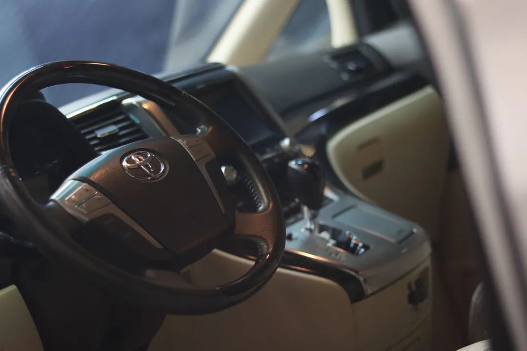 丰田埃尔法底盘全面升级,丰田埃尔法改装的巅峰之作