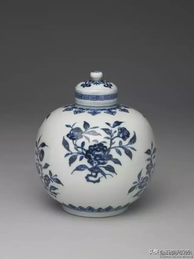 整套青花瓷器超大件,各个时期的青花瓷器特征