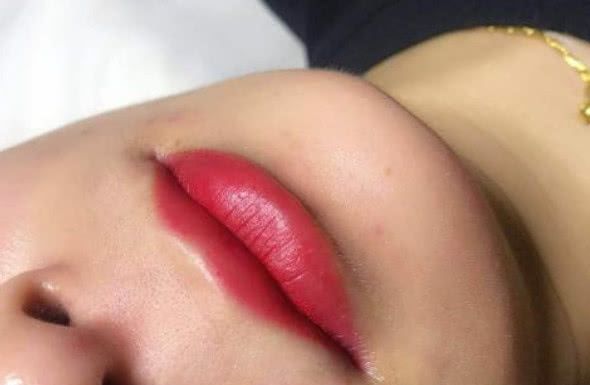 纹唇后第8天可以涂口红了吗,纹唇的效果能和涂口红一样吗