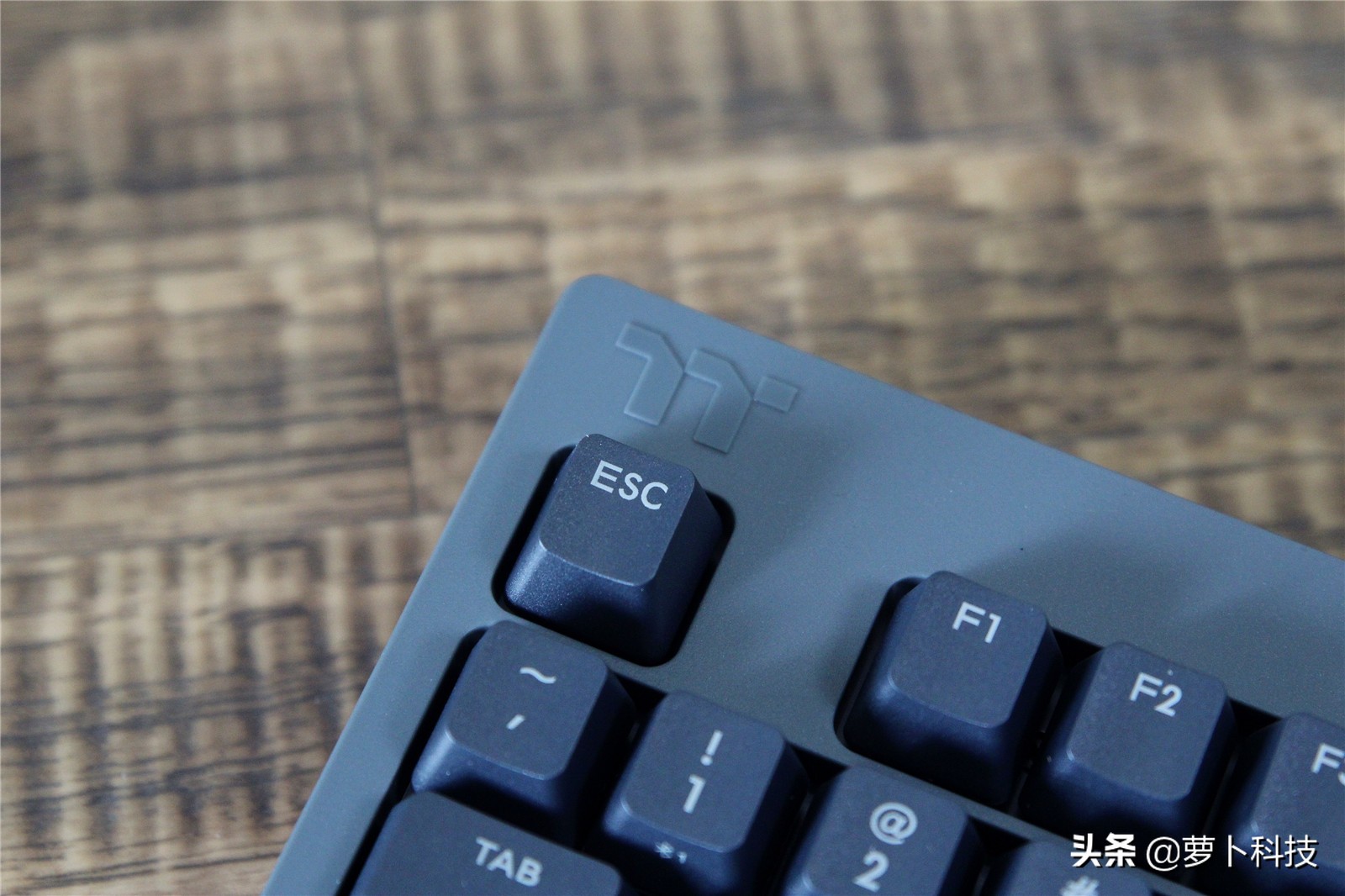 pc平板手机协同办公,平板适合的三模键盘