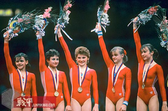 俄罗斯街头年轻人阿迪达斯,俄罗斯三叶草青年