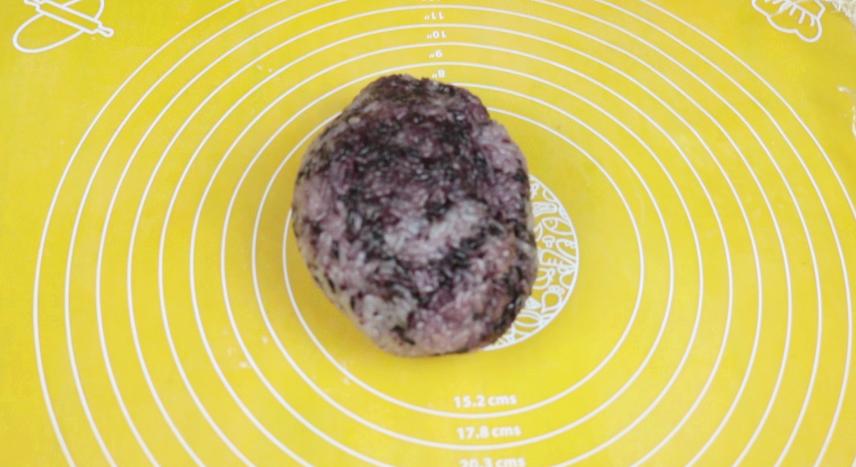 糯米饭卷的糯米如何蒸,糯米蒸肉丸一口一个