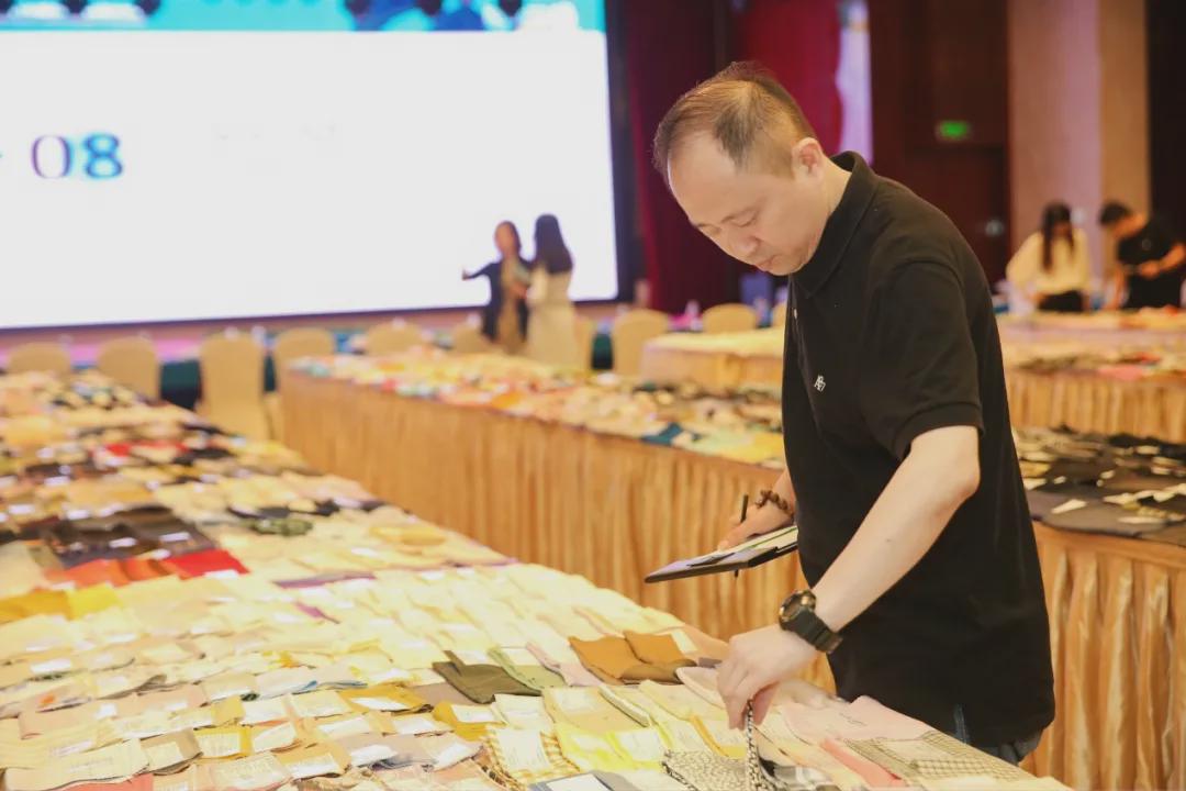 优可丝8812面料,首届中国时尚面料设计大赛评审会