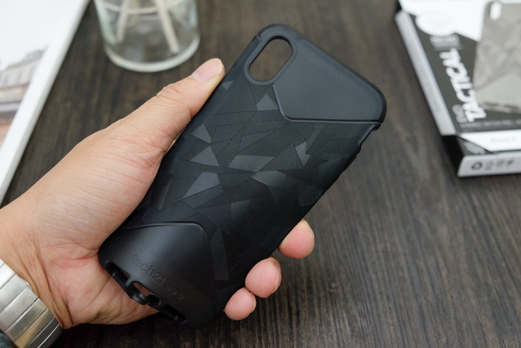 手机壳百元人民币,手机壳一分价钱一分货