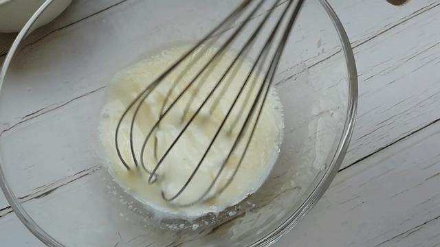 用不完的糯米粉统统拿来做蛋糕吧,只用牛奶和鸡蛋做蛋糕和糯米粉