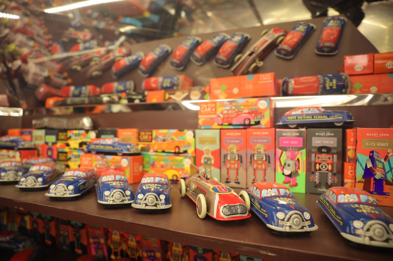 佳能rf大三元镜头2470,佳能rf24702.8防抖吗