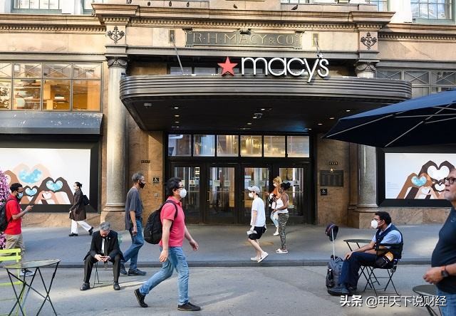 经济下行的口红效应,口红效应：低价消费的经济轮回