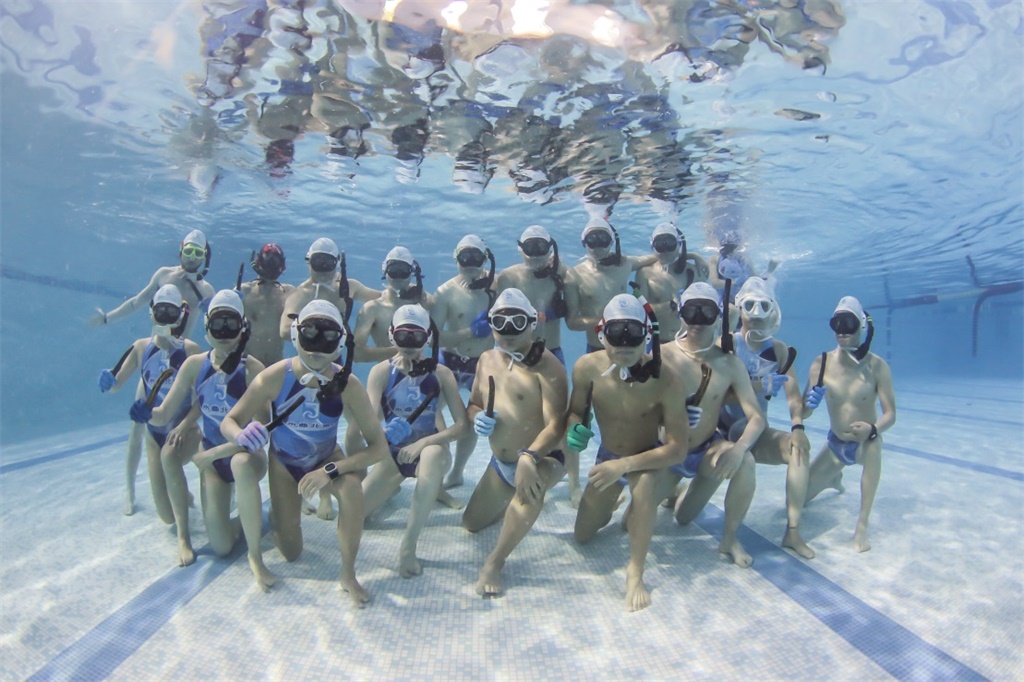 水下曲棍球憋气,水下曲棍球