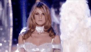 维密秀大放异彩的4位中国超模,维密蓝血超模