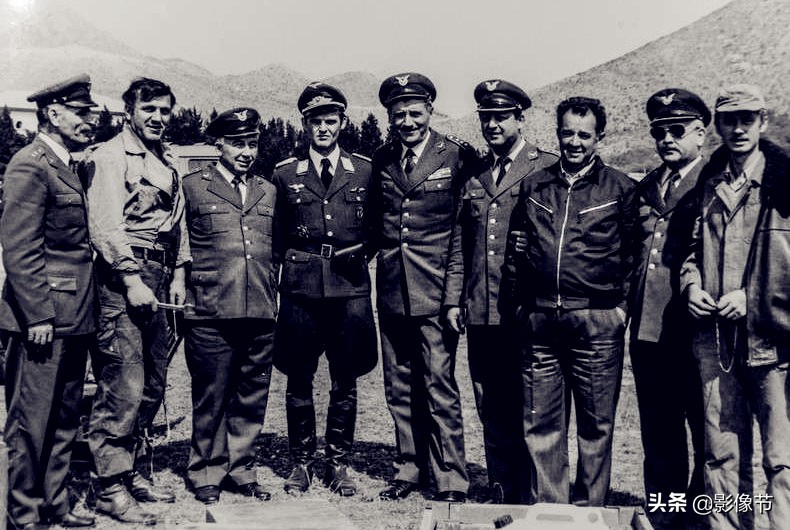 《瓦尔特保卫萨拉热窝》导演拒绝救援，最终死于萨拉热窝围困