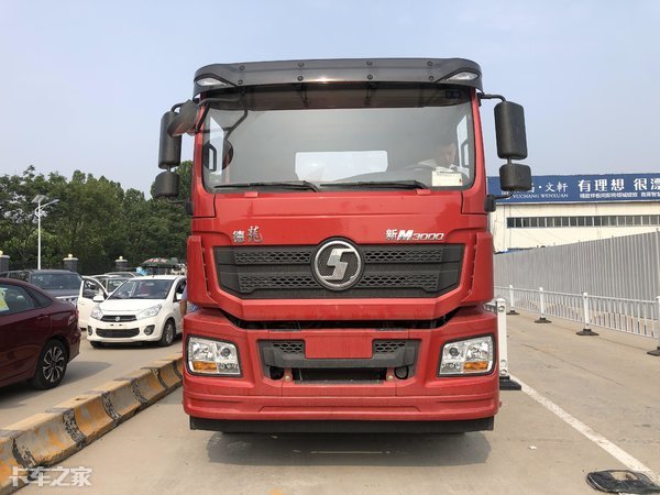 潍柴黄金动力链牵引车,砂石料专用牵引车