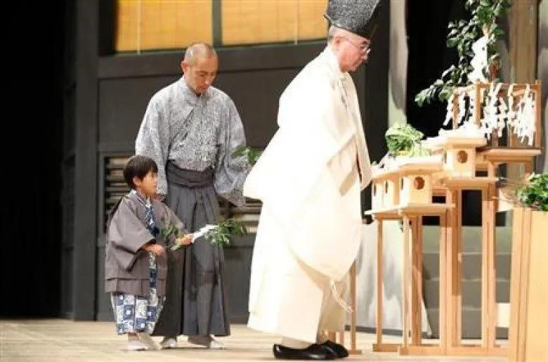 日本人评价小林麻央,小林麻央年轻照片