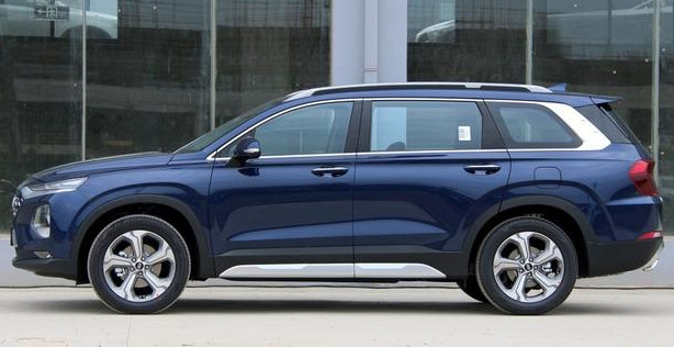 现代全新胜达和汉兰达哪个好,汉兰达和胜达哪个更值得买