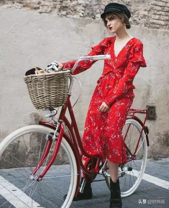 上方下圆的脸型适合什么样的帽子,平顶帽子和圆顶帽子适合什么脸型