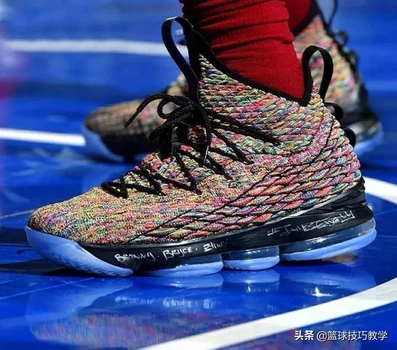 高帮球鞋和低帮球鞋的区别在哪，你会怎么选？