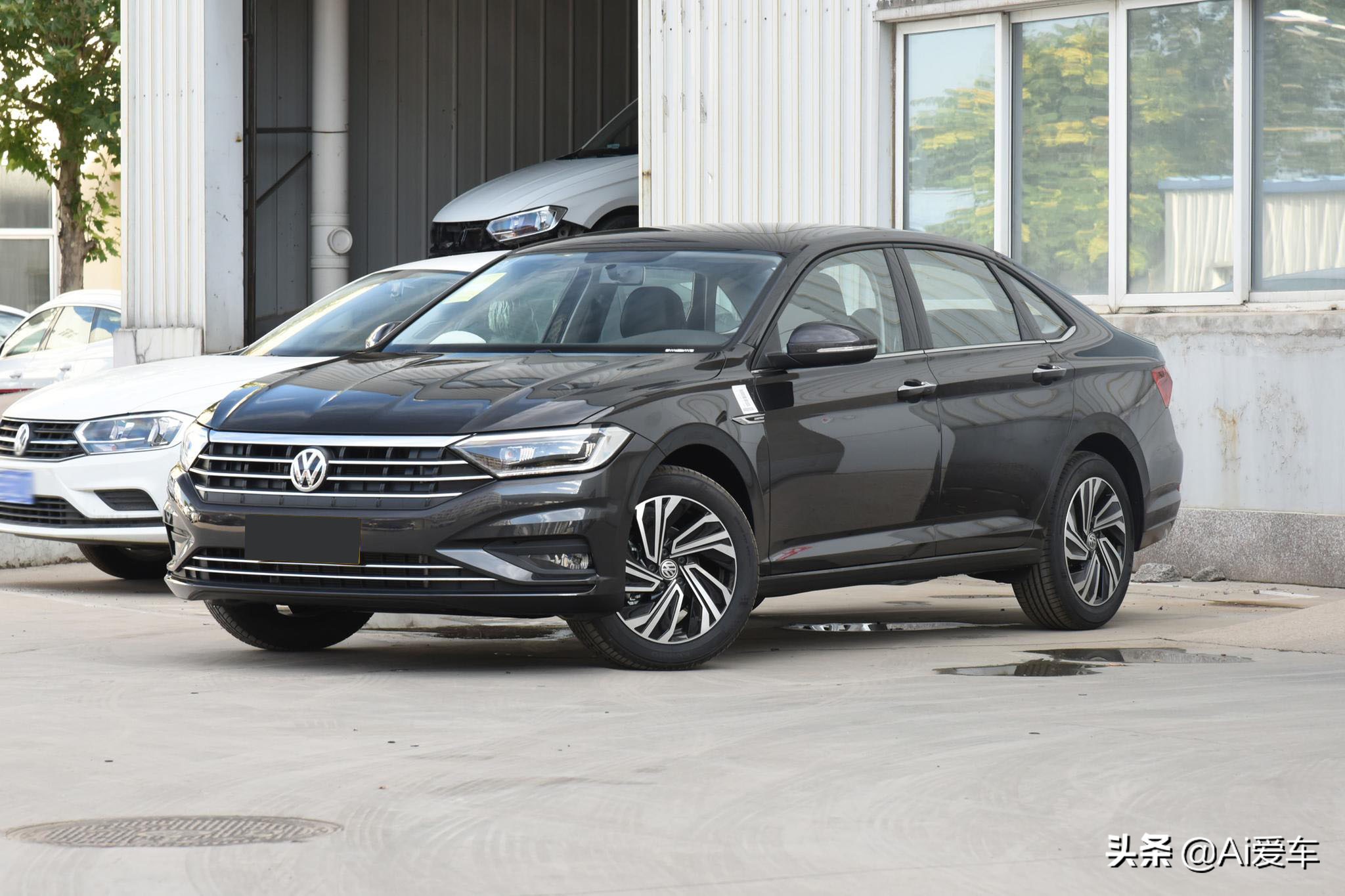 空间大省油配置高价格亲民的轿车,空间高省油家用轿车推荐