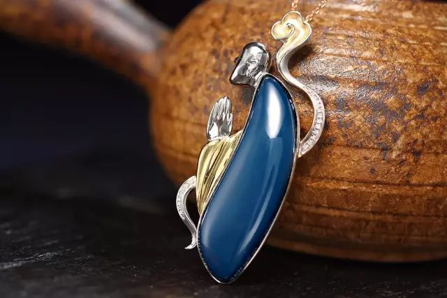 琥珀和蜜蜡关系大揭秘,琥珀和蜜蜡有什么区别