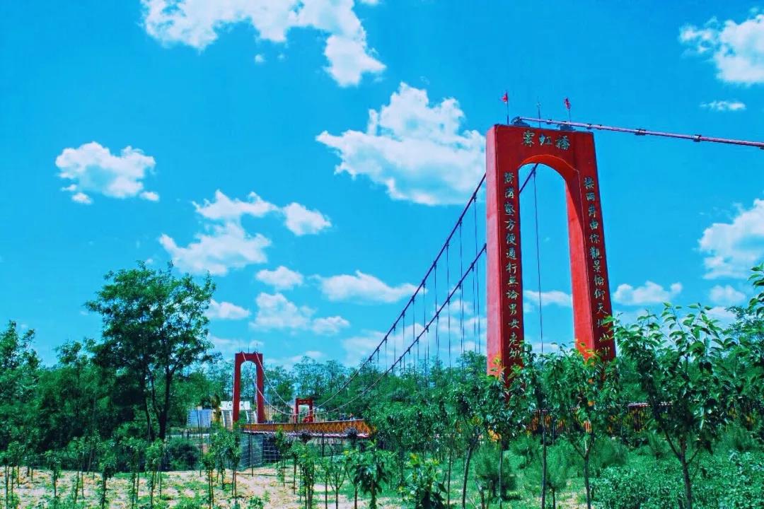 西安秦岭温泉度假山庄,西安桃花源休闲山庄