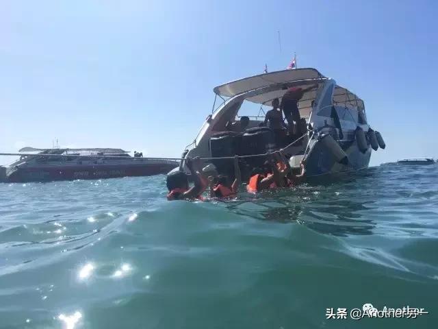 泰国普吉岛甲米具体的位置,泰国导游