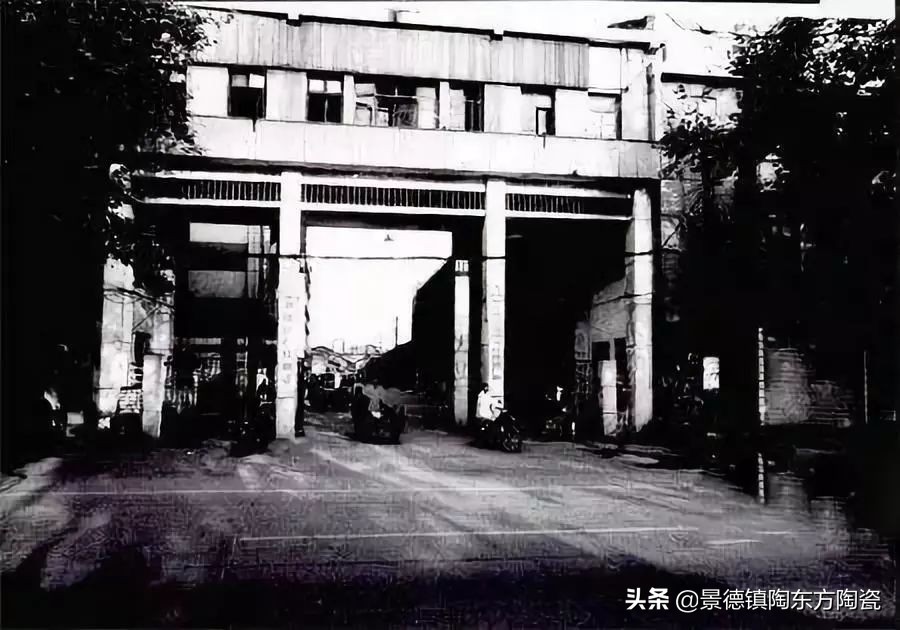 景德镇十大瓷厂底款玉凤窑,景德镇十大瓷厂分别在什么位置