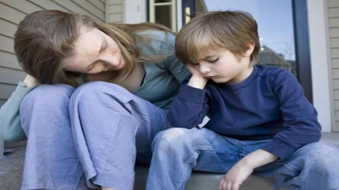 解决孩子胆小内向的方法,孩子胆小内向怎么教养