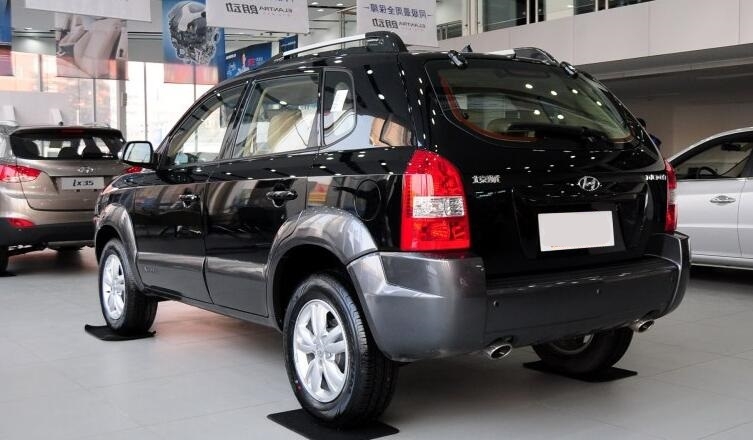 现代途胜8万公里二手车价格,老款09途胜19万公里