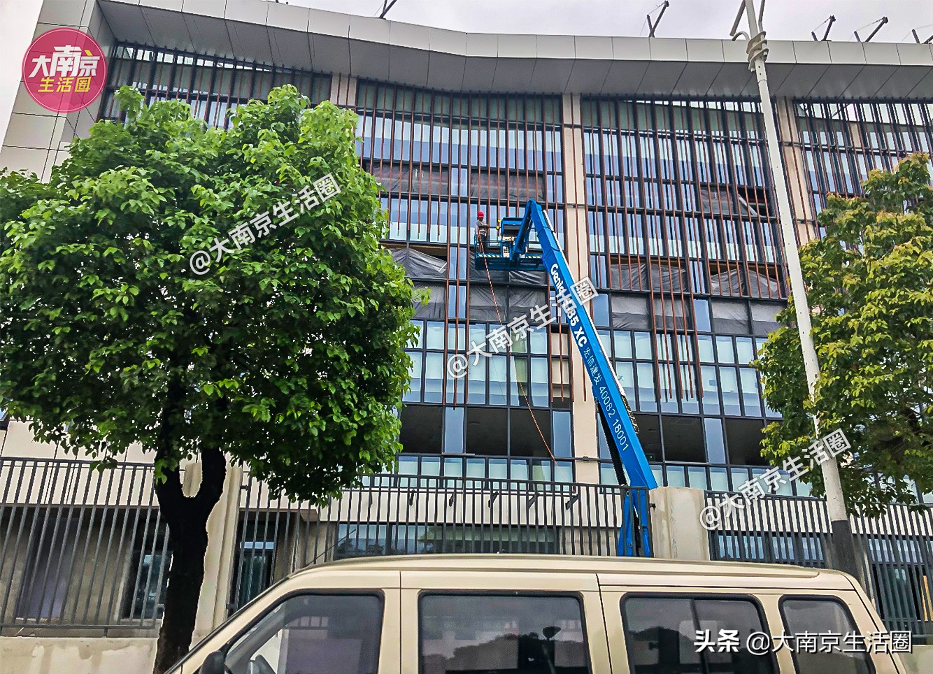 南京迎来一所能看江景的小学,但旁边规划的中学有点头疼