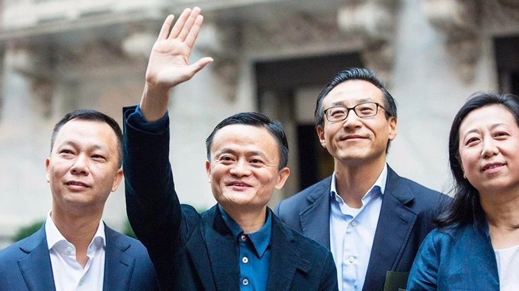 他生于台湾，放弃580万年薪去辅佐马云，如今却身价116亿