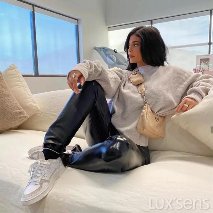 一只包当两只用?怪不得时髦人士抢着背