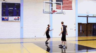 soma步在nba里算走步么,上下步和soma步是走步吗