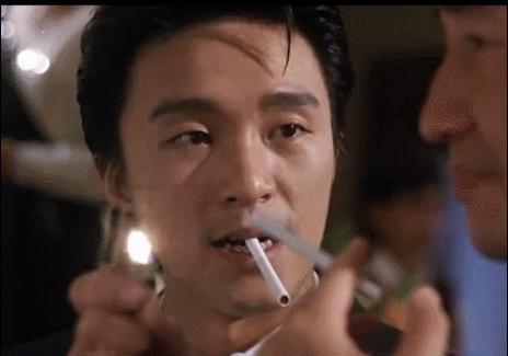 抽烟的弟兄们注意！在部队里偷抽烟，被抓住可太惨了！｜轻武专栏