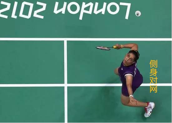 高远球如何正确发力,反手高远球的关键点