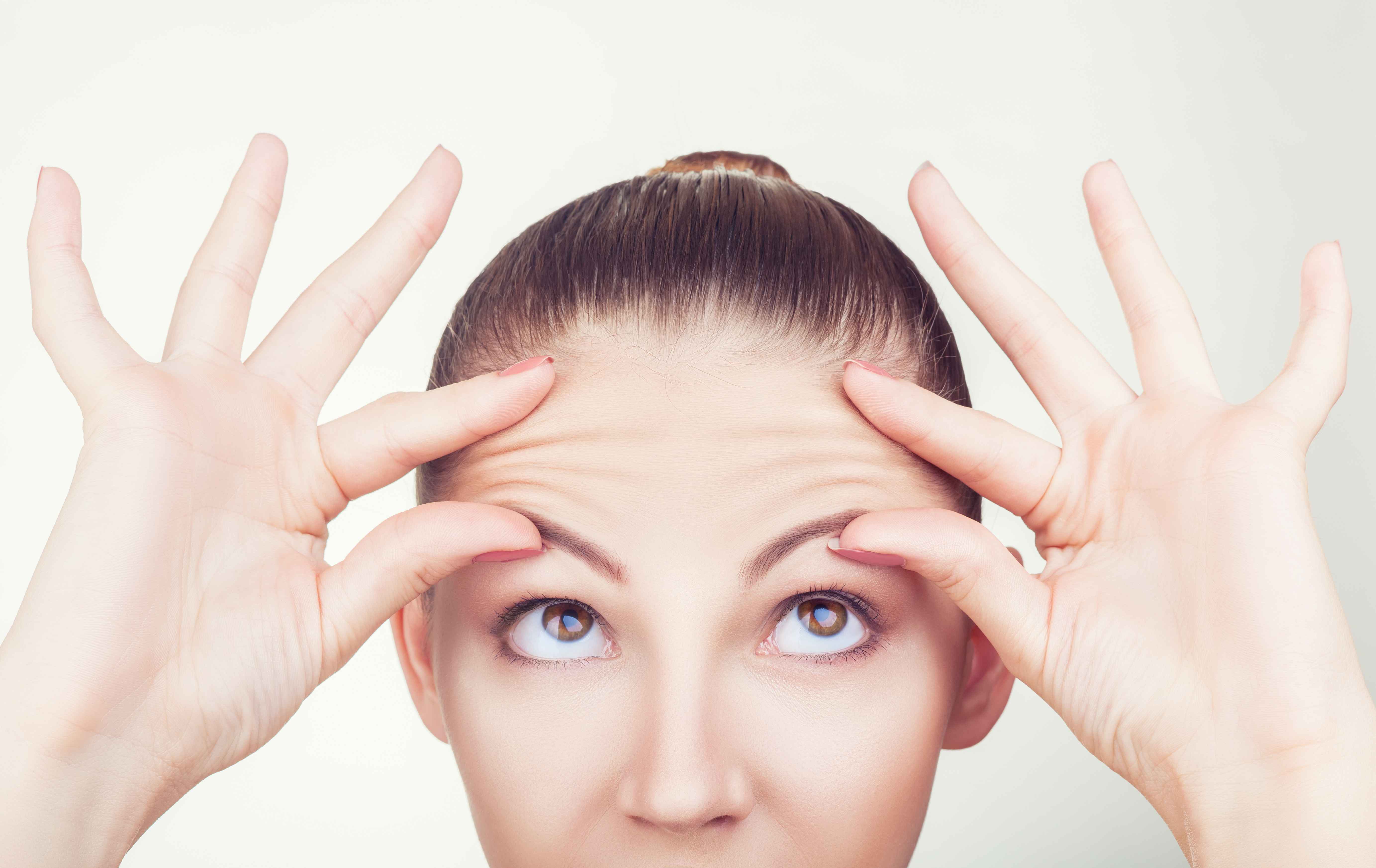 法令纹抬头纹川字纹哪个更显老,一根线在家轻松淡化显老的抬头纹