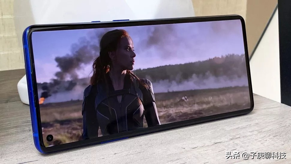 曲面屏手机哪个屏幕比较好,曲面屏手机的优缺点有哪些