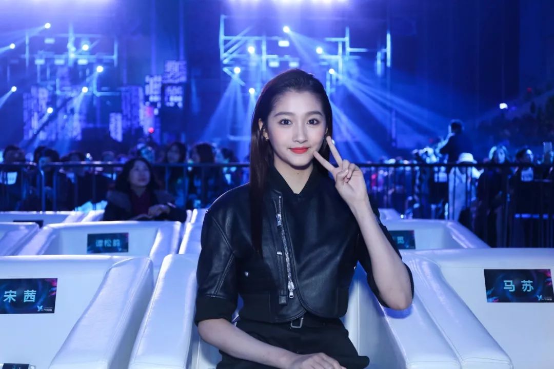 马丽说沈腾夏洛特烦恼忘词,沈腾马丽小品扶不扶沈腾忘词片段