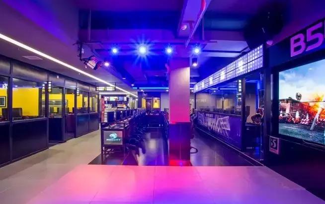 摩都推荐队友们，再给我2分钟，我先去分个手