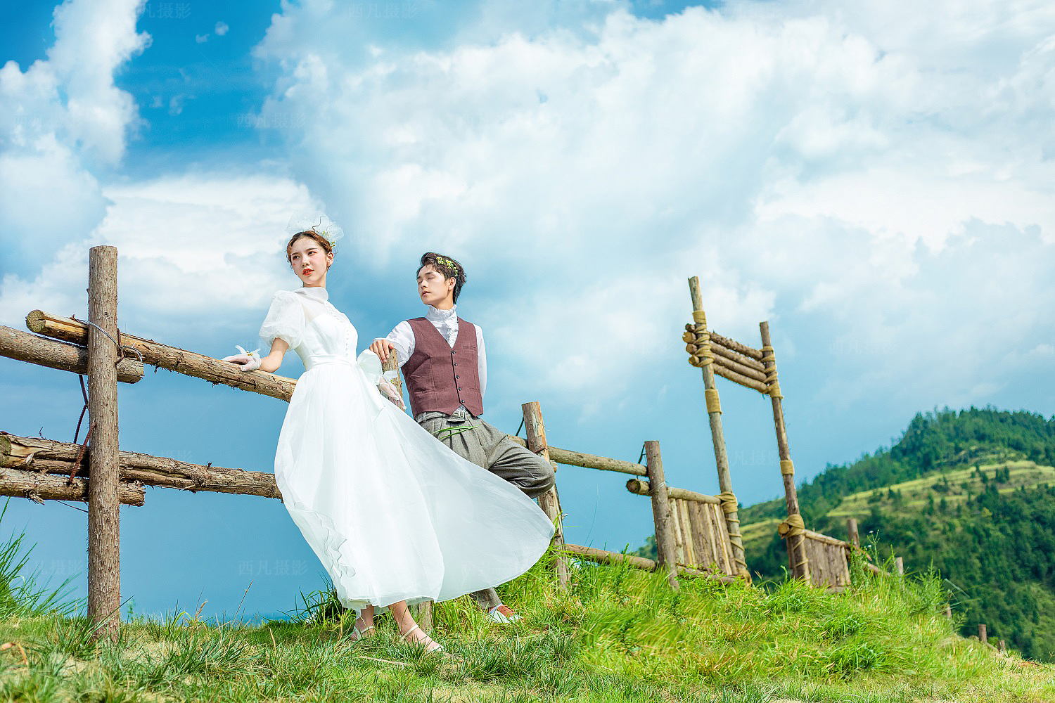 胸小的新娘穿什么婚纱好看,新娘怎么穿婚纱