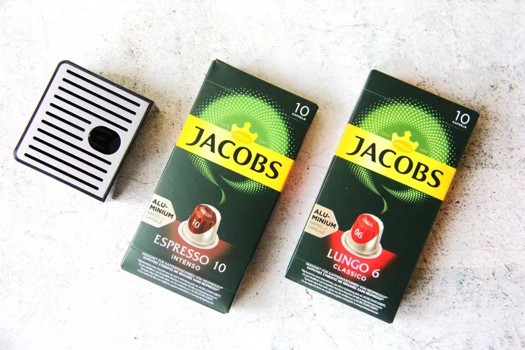 今天开箱一款便携胶囊咖啡机,mini胶囊咖啡机便携