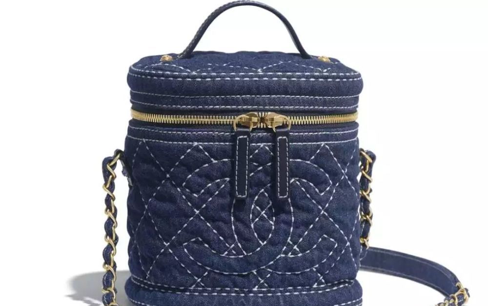 追了《爱的迫降》这么久，我终于看到一只想买的包了