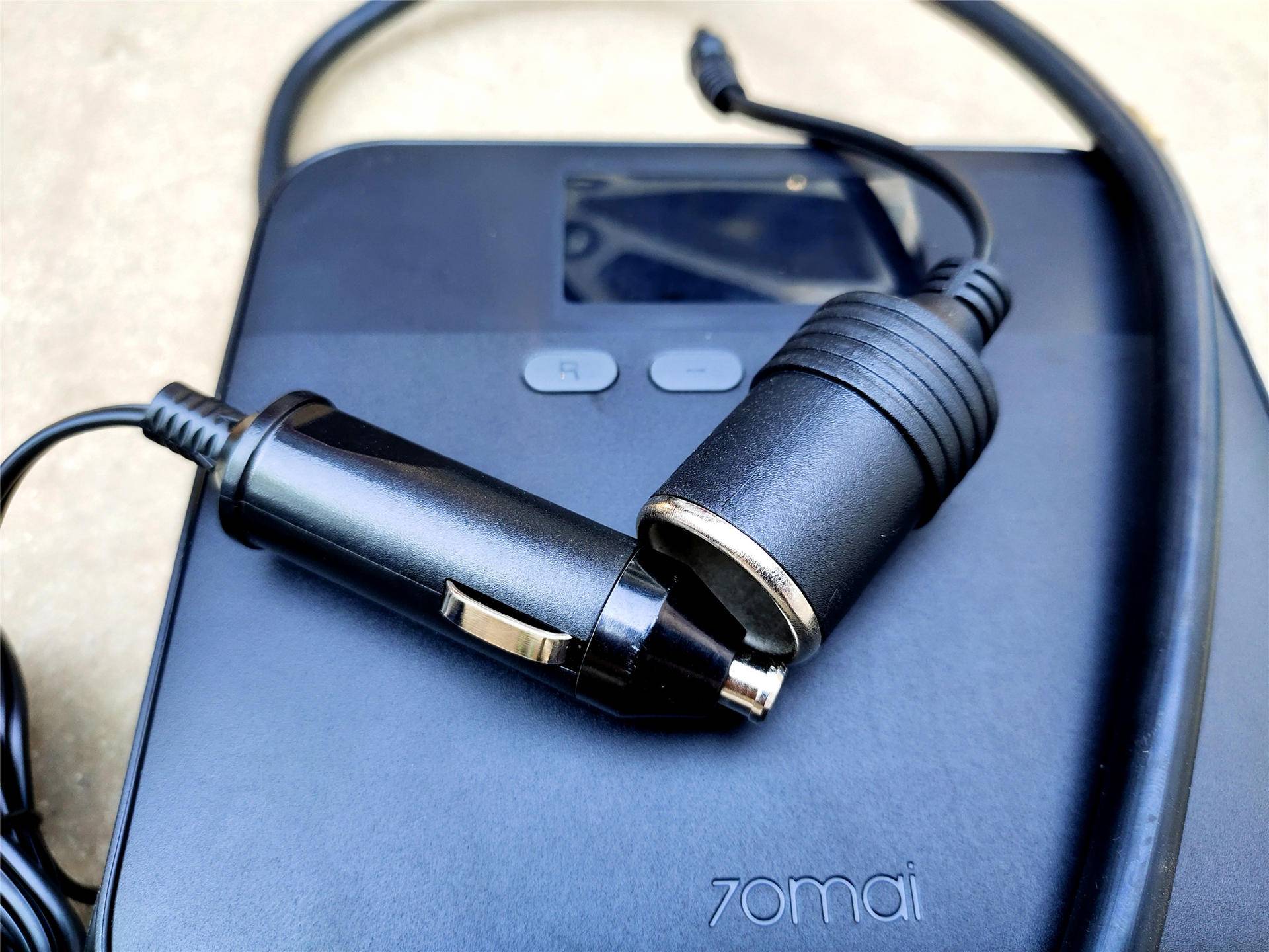 新手车载充气泵推荐,充气泵一键快速充气老司机必备