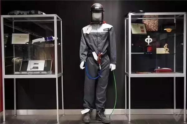 劳斯莱斯全部车间图片,劳斯莱斯的工厂的视频