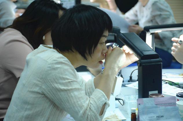 哪4种专业偏冷门但就业率却很高,十大冷门赚钱专业排行榜