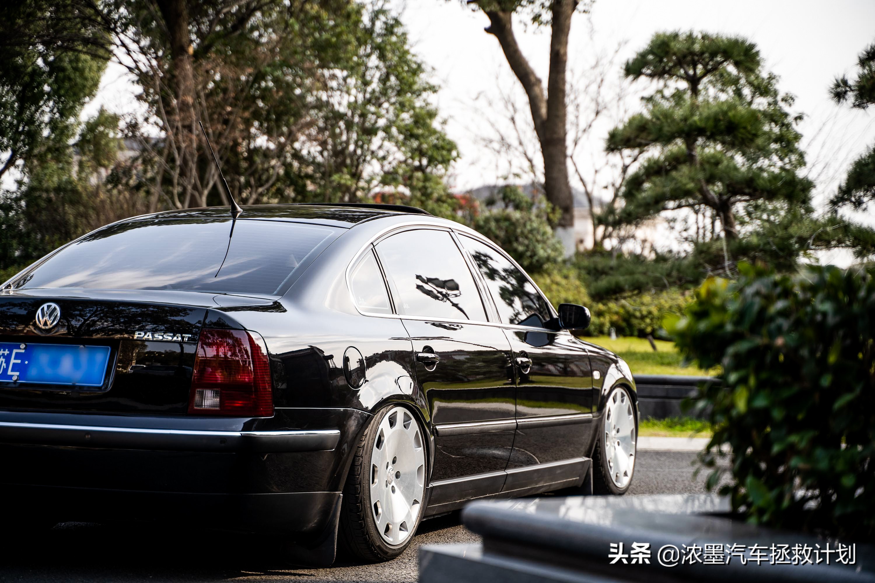 情怀老车帕萨特b5翻新,经典老车b5帕萨特翻新复活