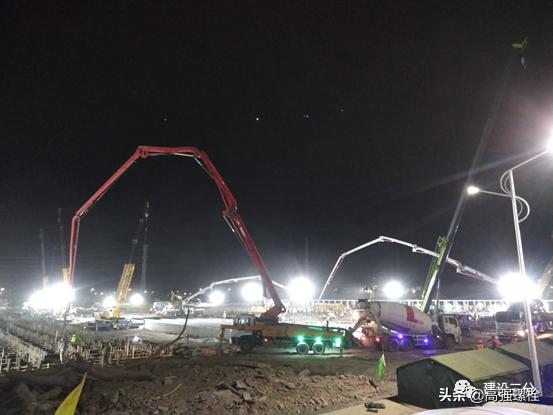 让党旗在企业高高飘扬,让中国革命旗帜高高飘扬