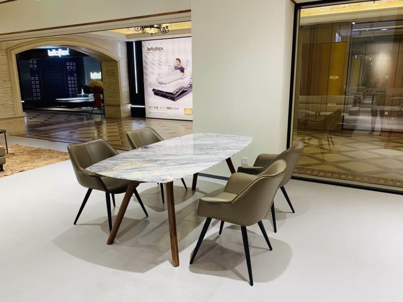 为了坐得舒适如何挑选一个好沙发,温馨的家关键在于选合适的沙发