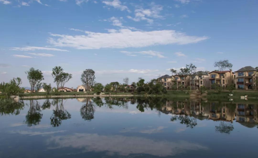 园林和外立面哪个更重要,龙湖园林施工和外立面